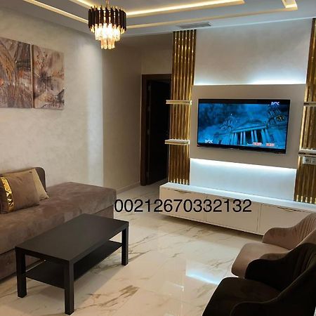 1 Apartment De Luxe Hay Almatar นาดอร์ ภายนอก รูปภาพ