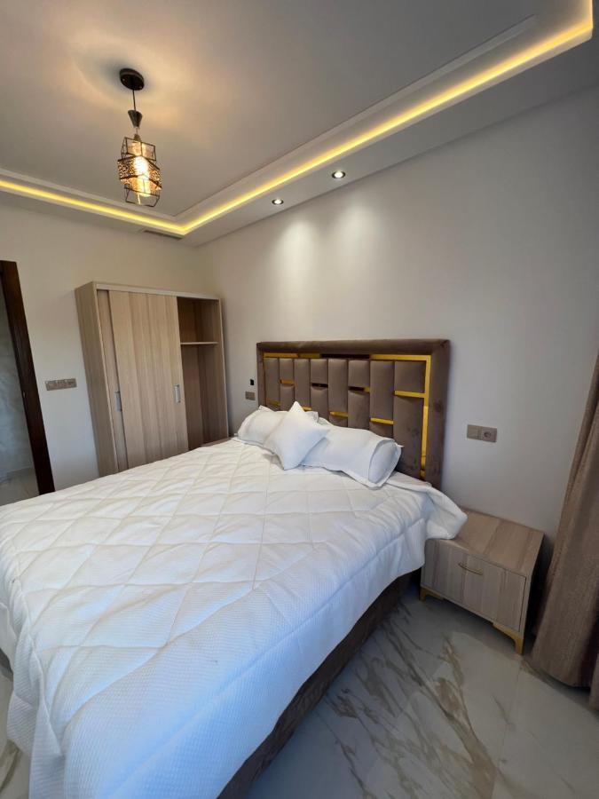 1 Apartment De Luxe Hay Almatar นาดอร์ ภายนอก รูปภาพ